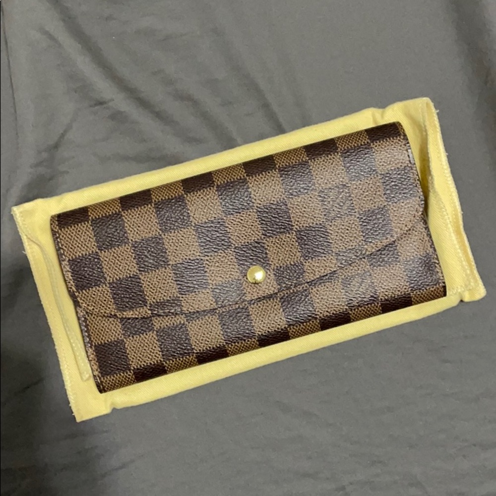 LV damier emilie wallet